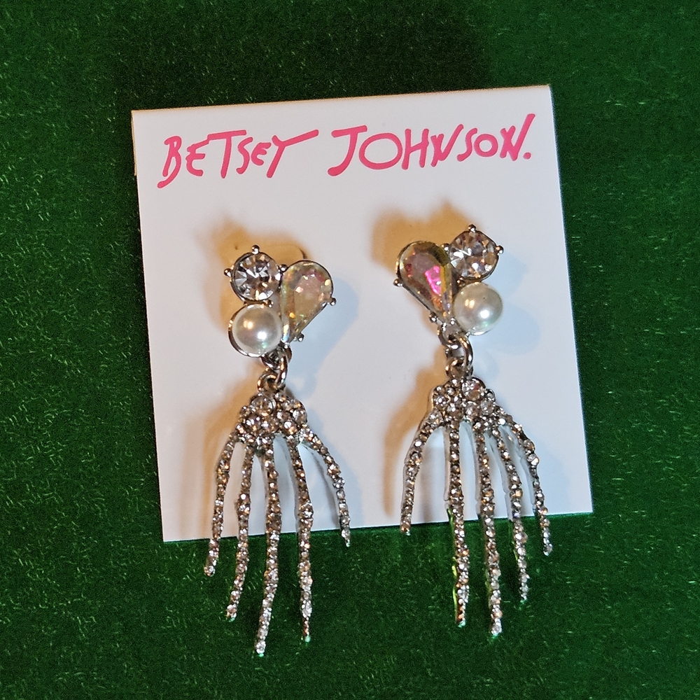 💀Betsey GLAMPIRE Silver & Crystal Dangle Spooky Season Skeleton Hand Earrings